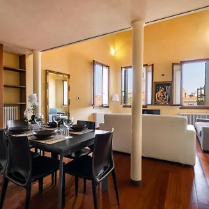 https://doge-morosini-palace.hotelslidodijesolo.com
